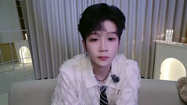 xiaohuihui-1012 webcam