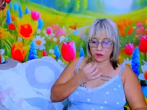 indianroxy webcam