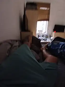 Levarboy live cam on StripChat
