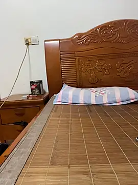maomao002 live cam on StripChat