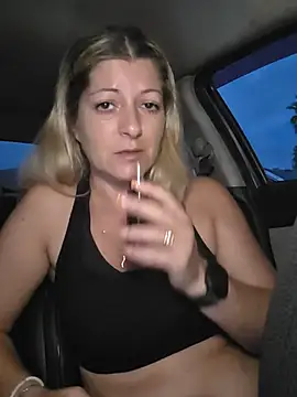 NikkiBlisss webcam