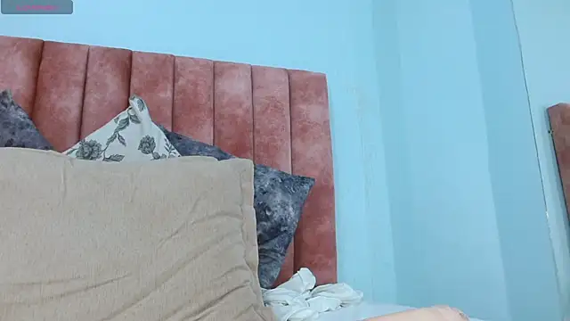 nana_levy webcam
