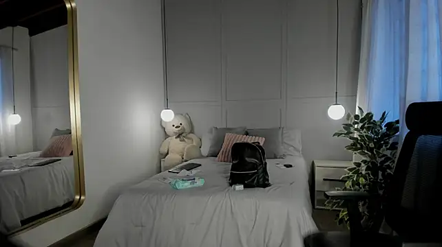 aurora_evanss (F teen) - Naugthy play y body fun 🔥🔥