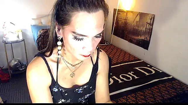 NinaDOM4CUM webcam