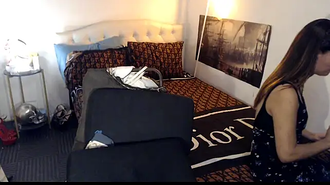 NinaDOM4CUM webcam