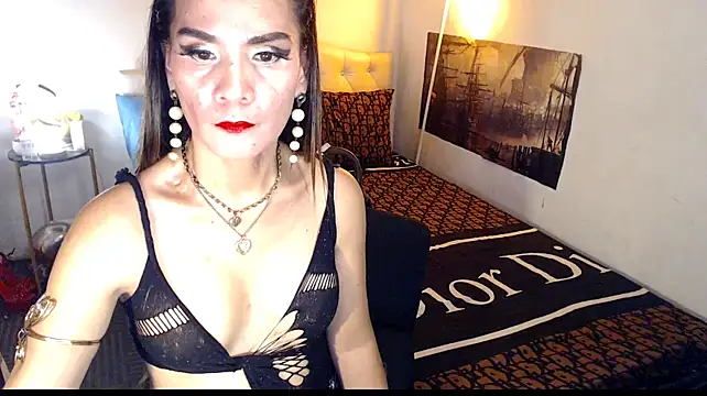 NinaDOM4CUM webcam