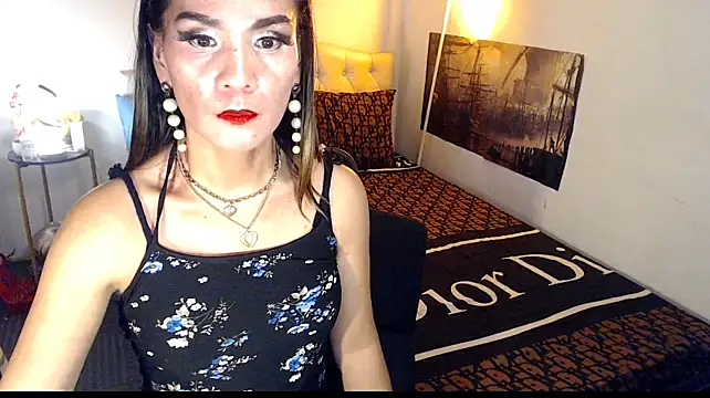 NinaDOM4CUM webcam