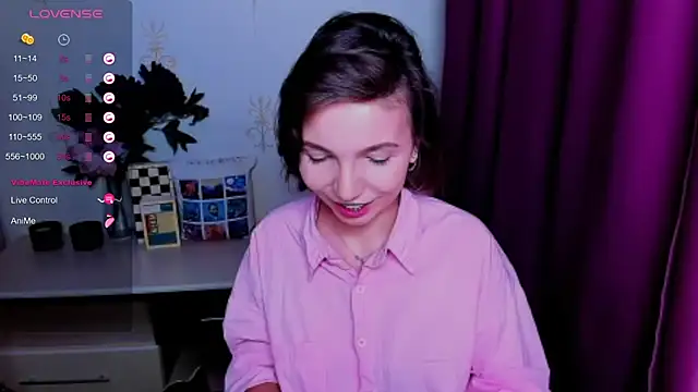 KindHazelHere_ webcam