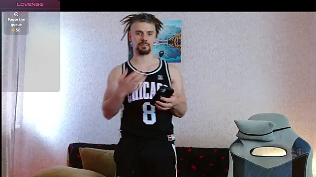 Aestheticguy101 webcam