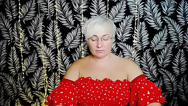 Olivia_playful webcam