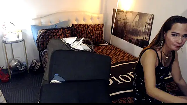 NinaDOM4CUM webcam