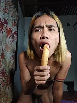 ZoeyisFIRE live cam on StripChat