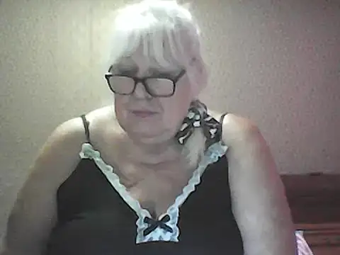 Alexia64231 live cam on StripChat