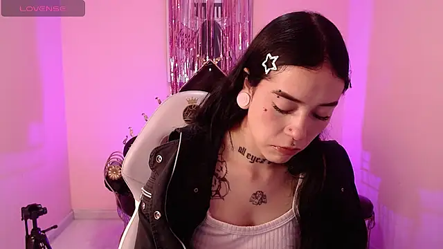 ABBY_X_COLLINS live cam on StripChat
