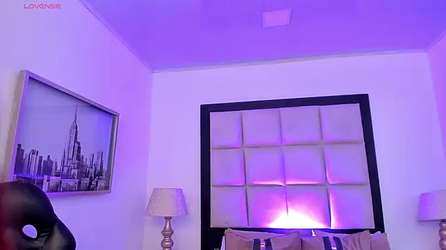 CharlotteBombon live sex cam