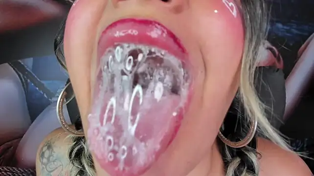 miss_danika webcam