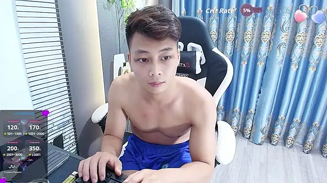 Naughty___asian webcam