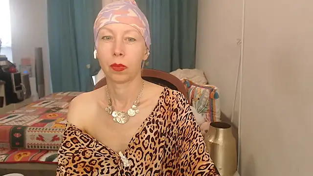 LuxuryNika webcam
