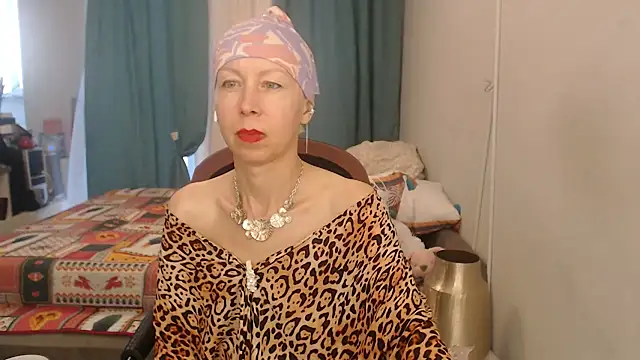 LuxuryNika webcam