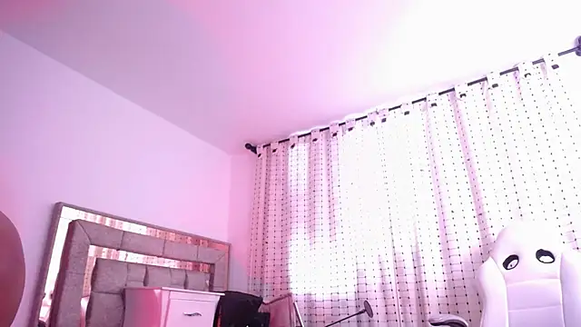 salomecastro_ 😦 free nude cam