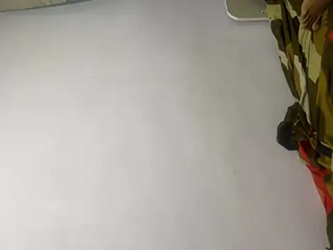 Hotskingirl webcam