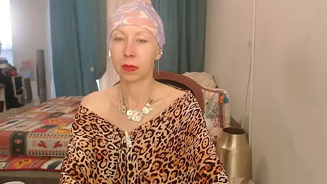 LuxuryNika ⛺ free nude webcam
