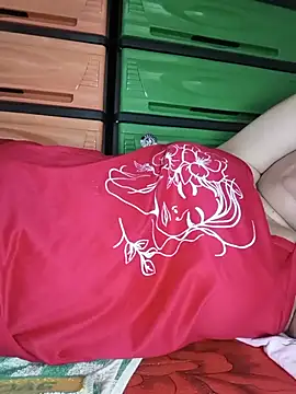Sweetlorie_83 webcam