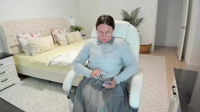 Vika73 🥜 sex chat