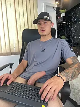 Alexander_ferre webcam