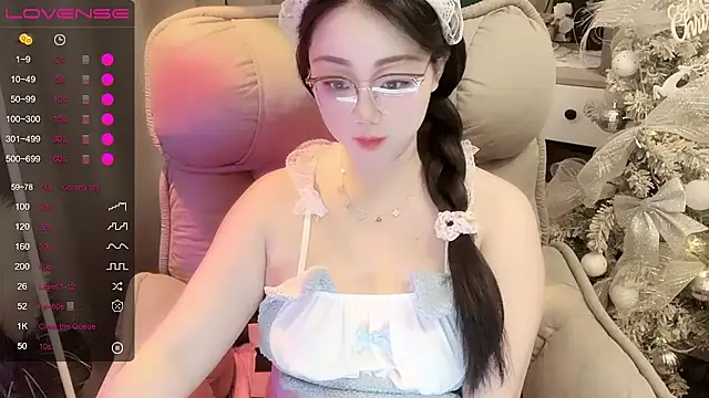 Monica-666888- webcam