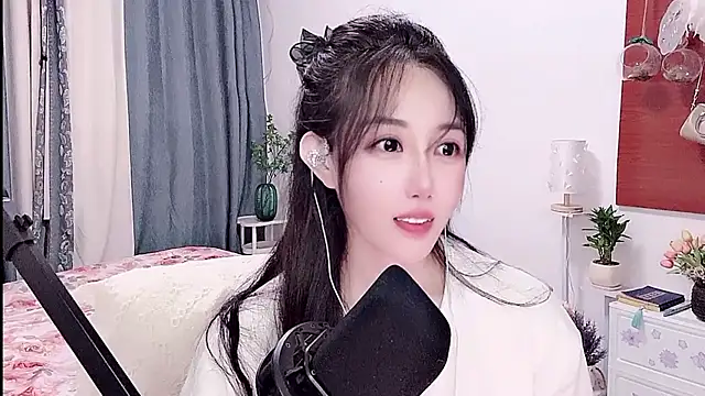 Laura_520 webcam