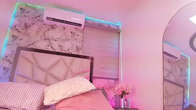 lili_jhonson webcam