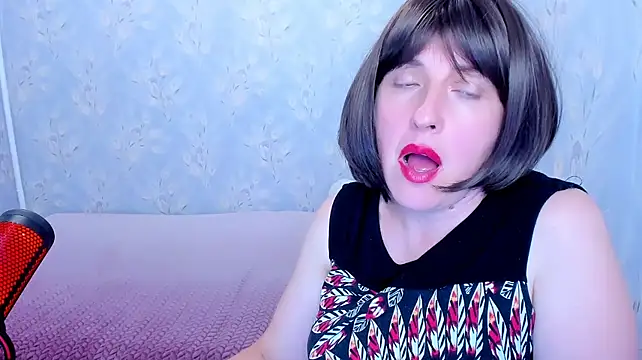 Rainbow_lady webcam