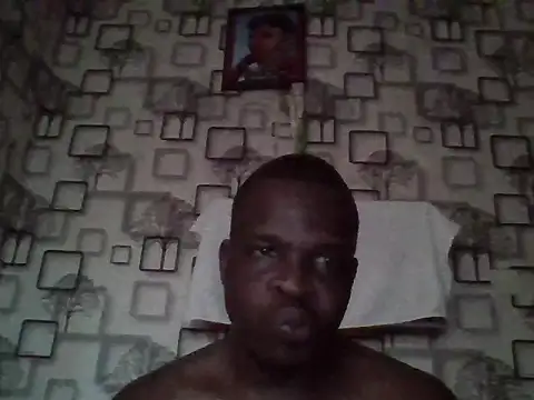 Chumba_001 live cam on StripChat