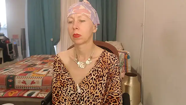 LuxuryNika webcam