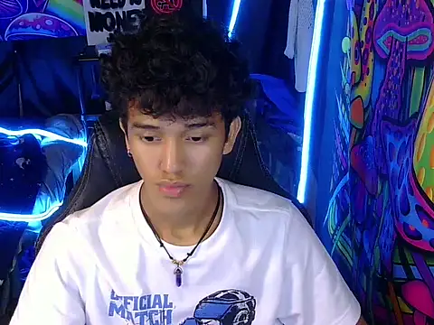 hugekenbigcock webcam