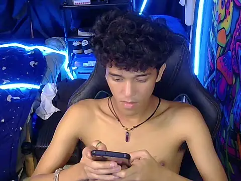 hugekenbigcock (M young) - LETS CUM TOGETHER