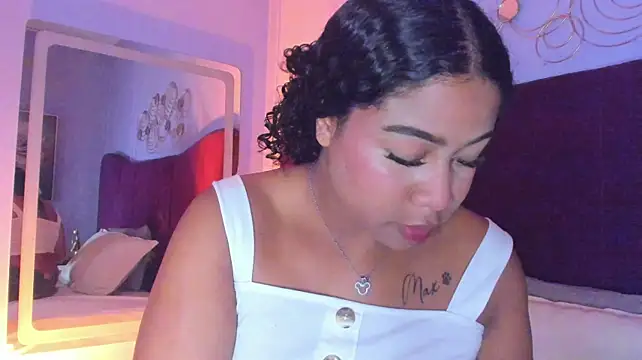 Sofi_Fox_ live cam on StripChat