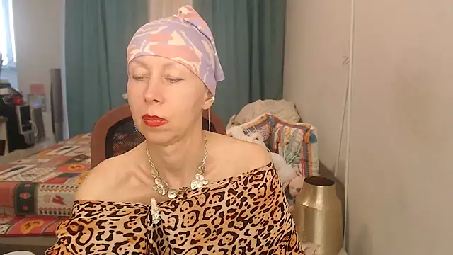LuxuryNika webcam
