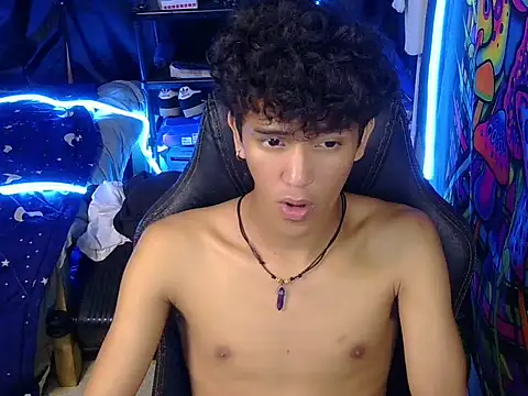 hugekenbigcock webcam