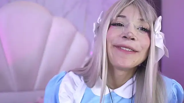 AliiceWonderland_ webcam