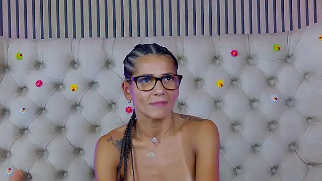 PlayfulShow 🍬 live online webcam