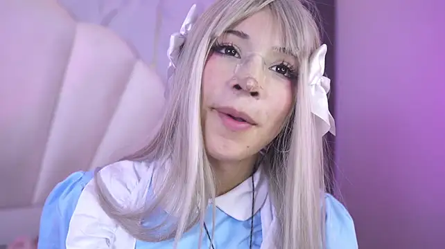 AliiceWonderland_ webcam