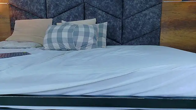 AnnieRouse__ webcam