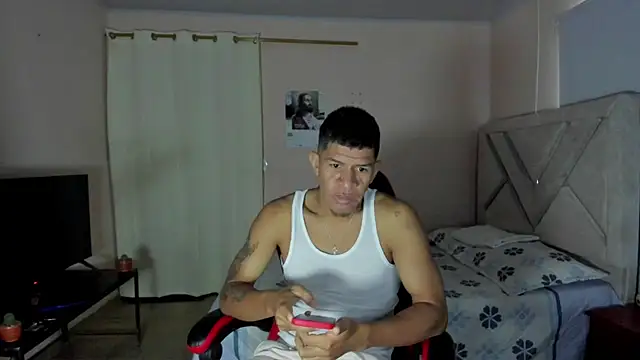 Toptony22 webcam