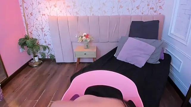 taylor_bennet live cam on StripChat