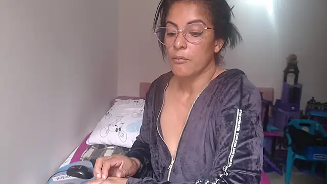 kateleyagrey 🛤 free live webcam