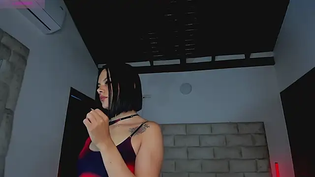 HollyGrey_