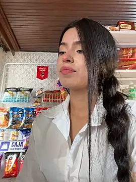 LunaMoore_Pink