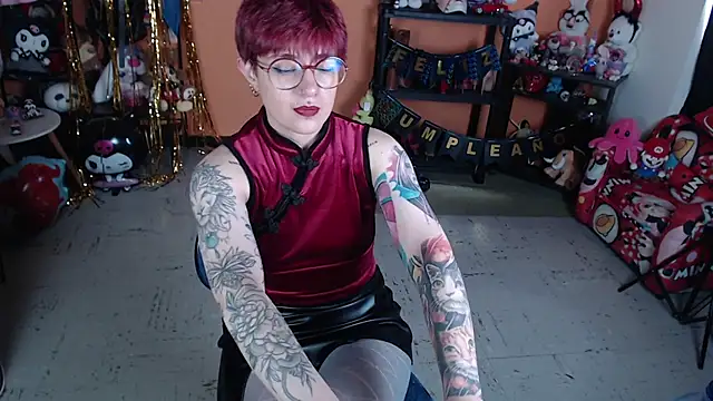 MissMiia2 live cam on StripChat